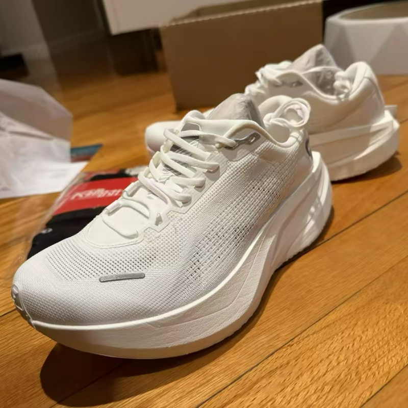 DYNAFISH Xiao Nian Running Sho - Women'S Shoes Vs Men'S 评论和价格