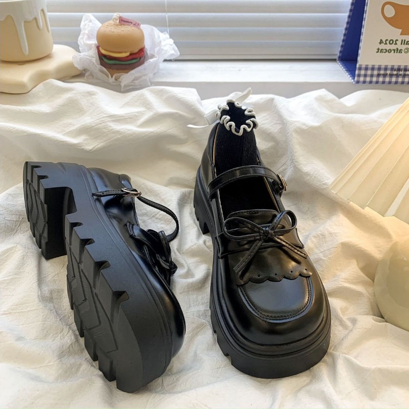 Luxury Women's Patent Leather  - Patent Leather Pump 评论和价格