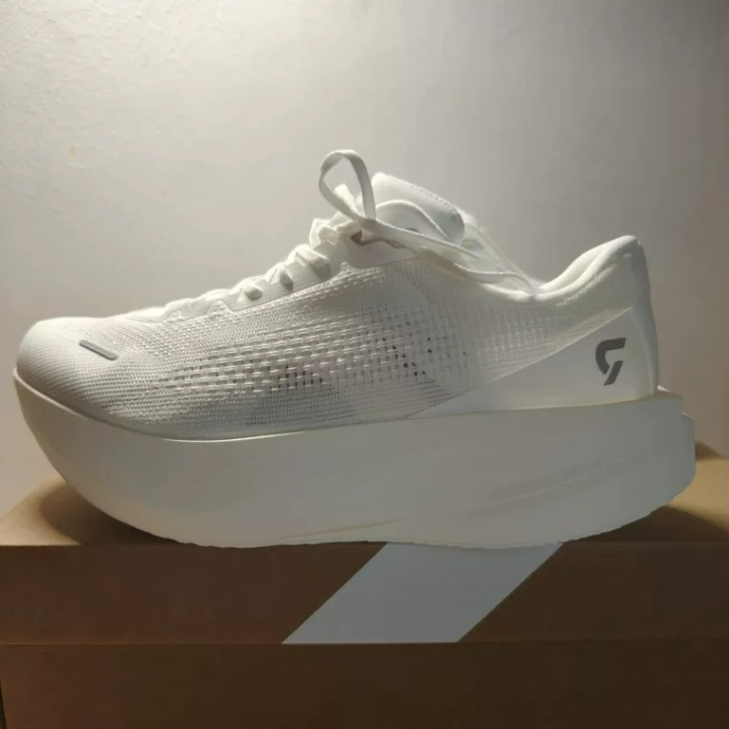 DYNAFISH Training Shoes For Me - Women'S Shoes Vs Men'S 评论和价格