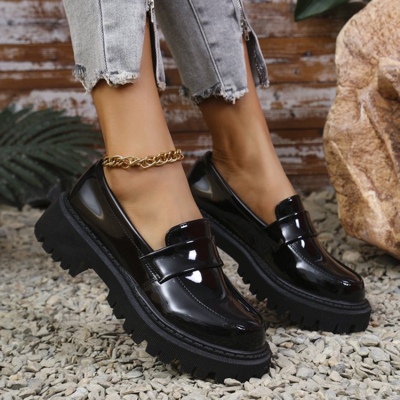Patent Leather Med Heel Loafer - Patent Leather Pump 评论和价格