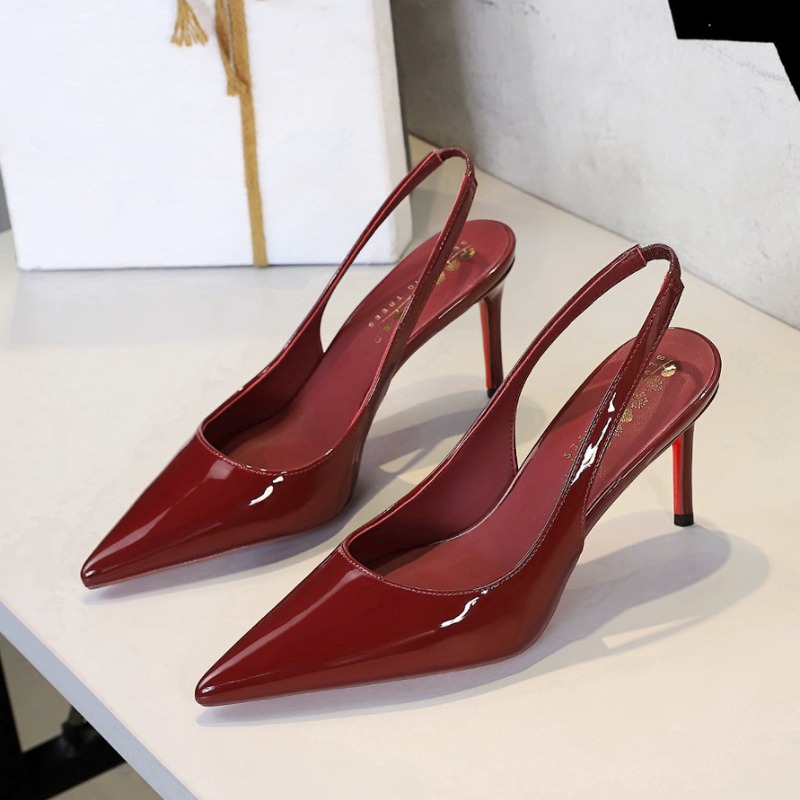 New European and American Poin - Patent Leather Pump 评论和价格